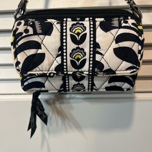 Stylish Vera Bradley Black and White Quilted Women's Cross Bag